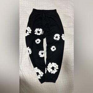 Denim tears black sweat pants size L brand new in original packaging